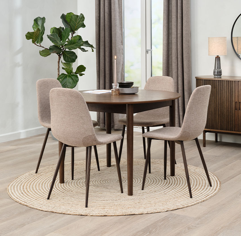 Upgrade your dining space with the iconic JONSTRUP JYSK